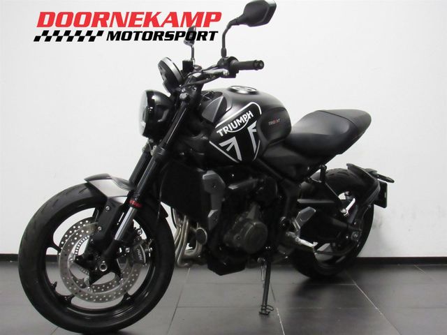 triumph - trident-660