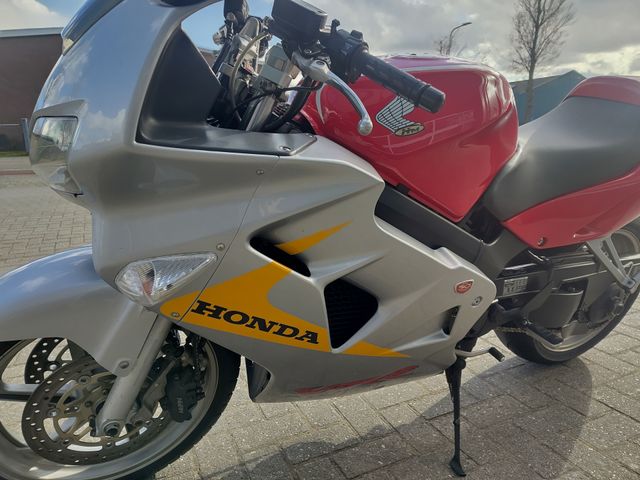 honda - vfr-800-fi