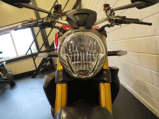 ducati - monster-1200-s