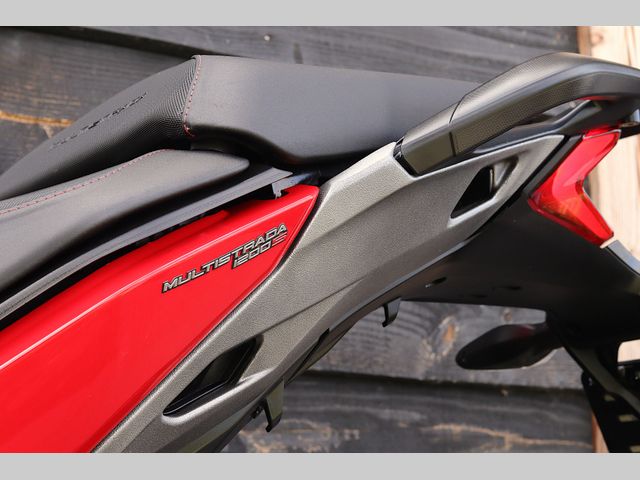 ducati - multistrada-1200-s-touring