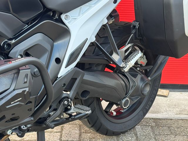 bmw - r-1300-gs-trophy