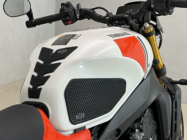 yamaha - xsr-900-abs