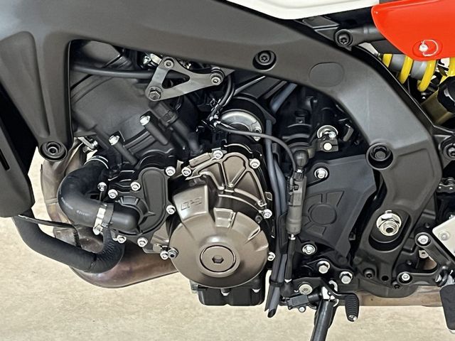 yamaha - xsr-900-abs