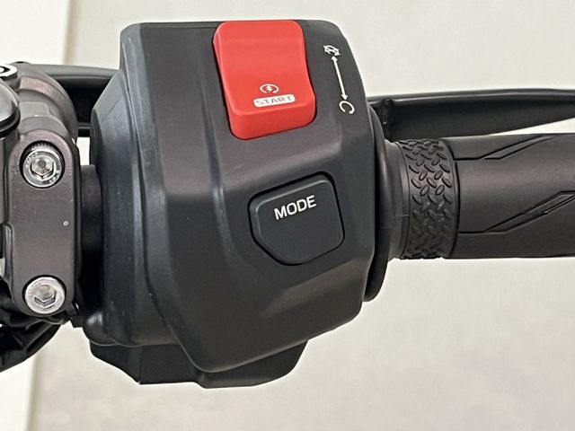 yamaha - xsr-900-abs