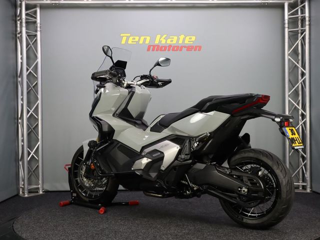 honda - x-adv