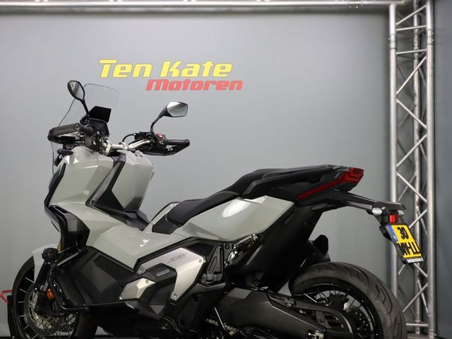 honda - x-adv