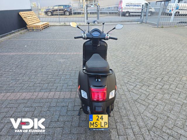 vespa - gts-300
