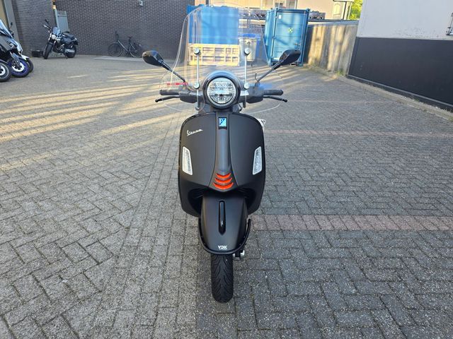 vespa - gts-300