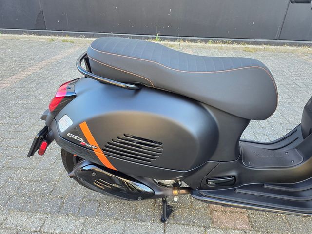 vespa - gts-300