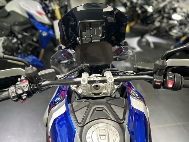 bmw - r-1300-gs