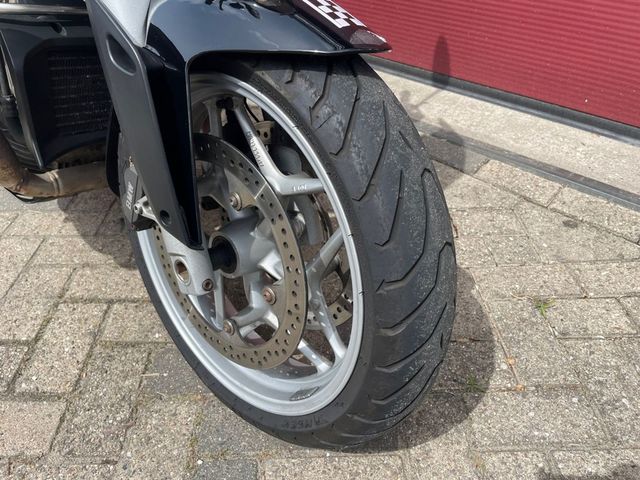 bmw - r-1200-r-abs