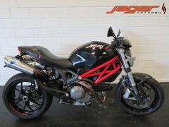 DUCATI 796 MONSTER