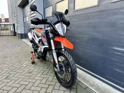KTM 890 ADVENTURE R – foto 2