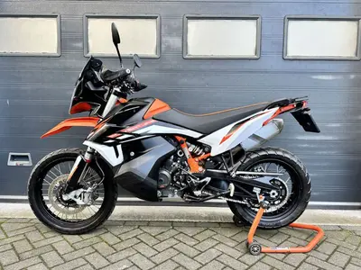 KTM 890 ADVENTURE R – foto 4