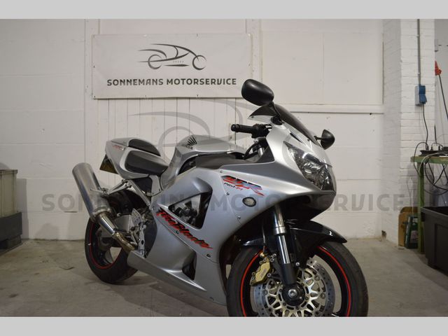 honda - cbr-900-rr-fireblade