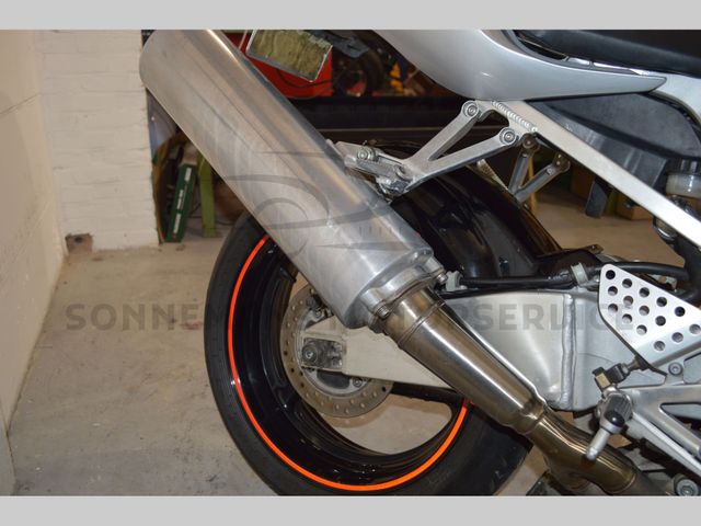 honda - cbr-900-rr-fireblade