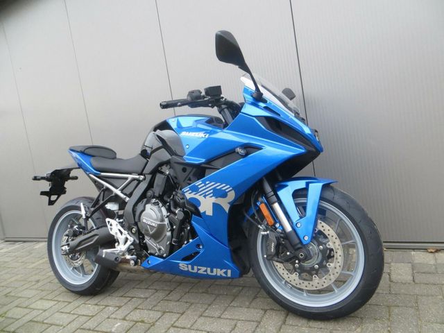 suzuki - gsx-8r
