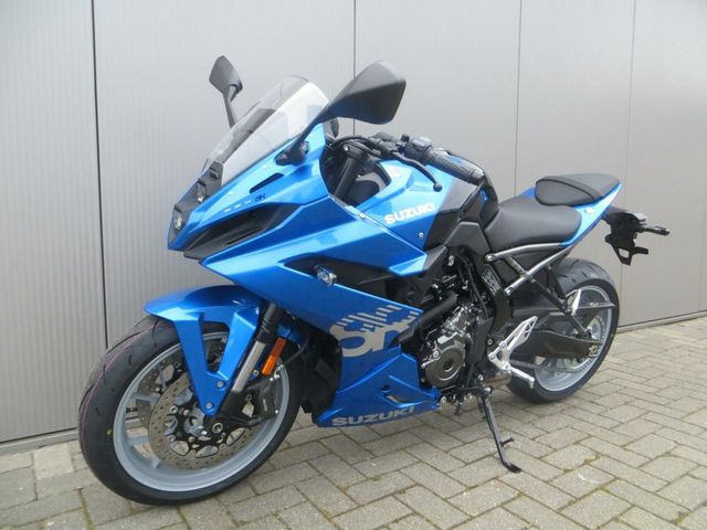 suzuki - gsx-8r