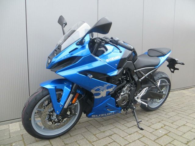 suzuki - gsx-8r