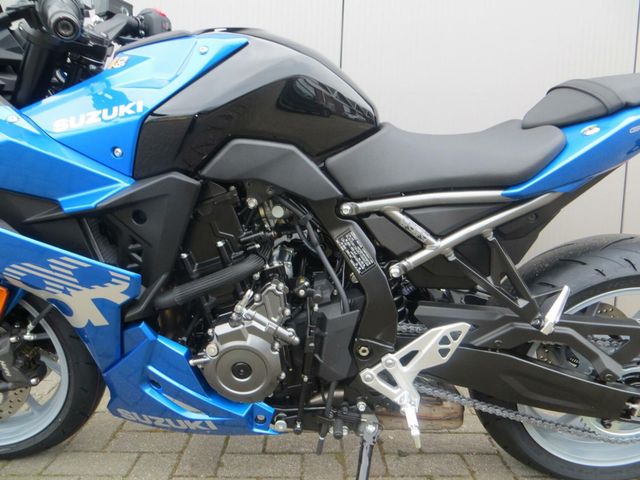 suzuki - gsx-8r