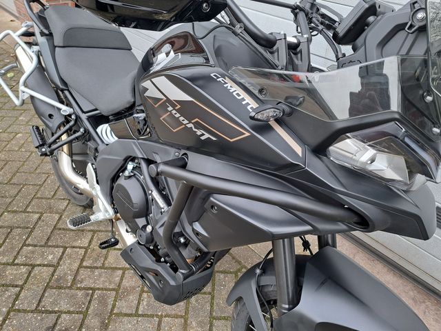 cfmoto - 700-mt-adventure