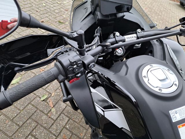 cfmoto - 700-mt-adventure