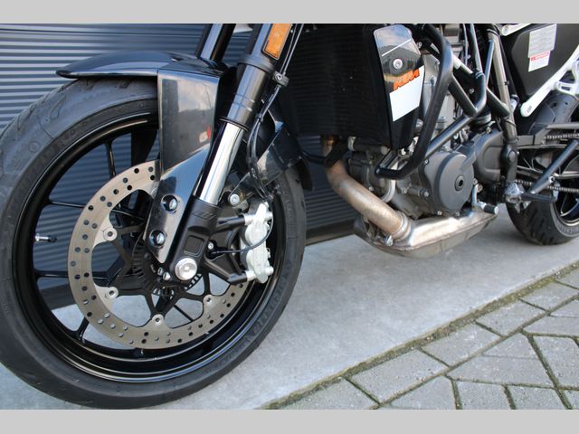 ktm - 690-duke