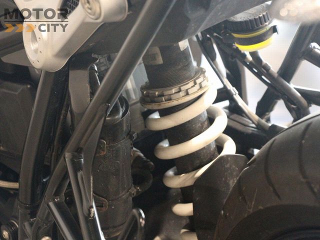 bmw - r-nine-t-pure