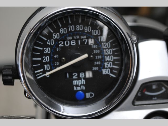 kawasaki - zephyr-1100