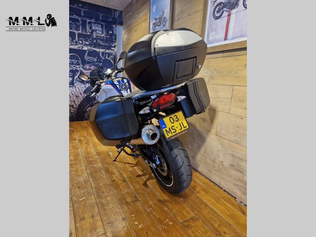 bmw - f-800-r