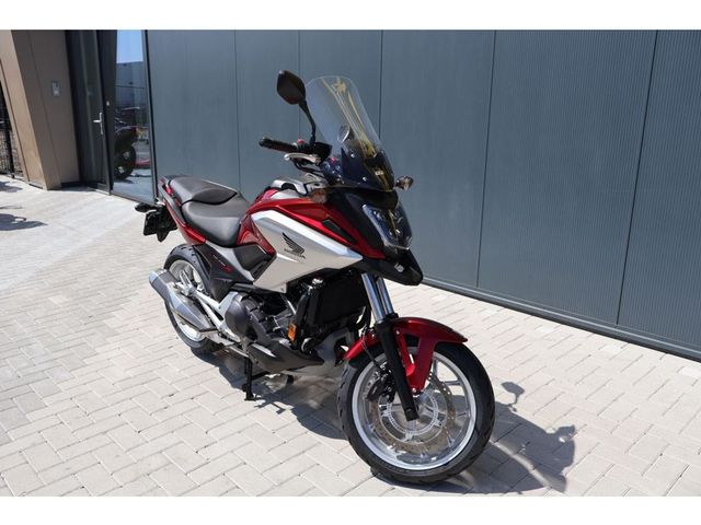 honda - nc-700-x-dct