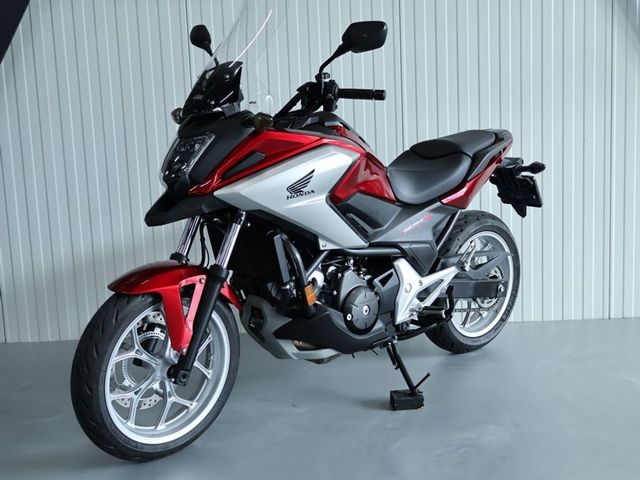 honda - nc-700-x-dct