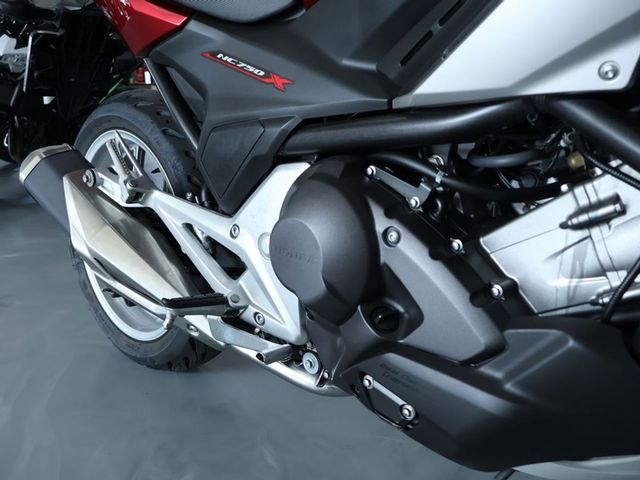 honda - nc-700-x-dct