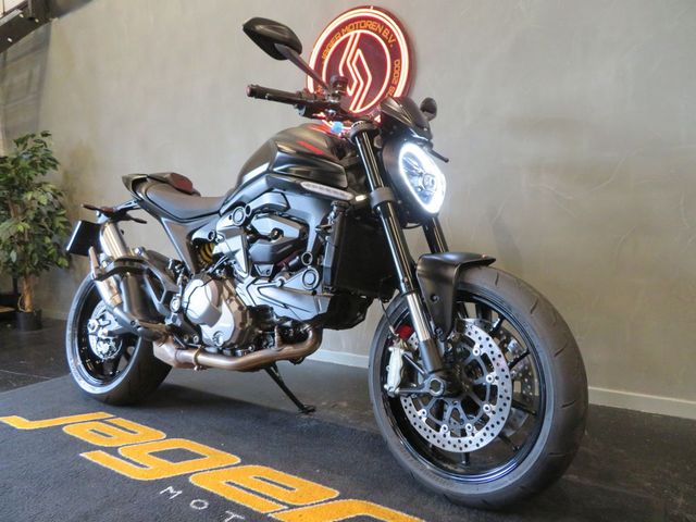 ducati - monster-plus