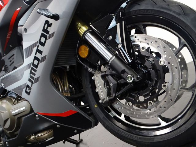QJMOTOR - srk-600-rs