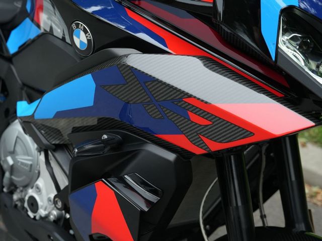 bmw - m-1000-xr