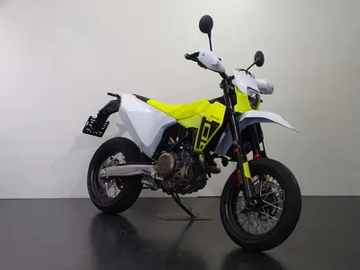 HUSQVARNA 701 SUPERMOTO – foto 2