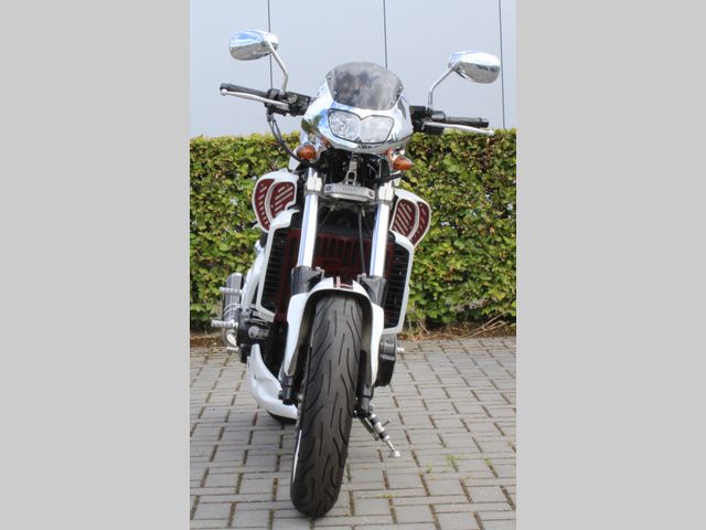 yamaha - vmx-1200-v-max