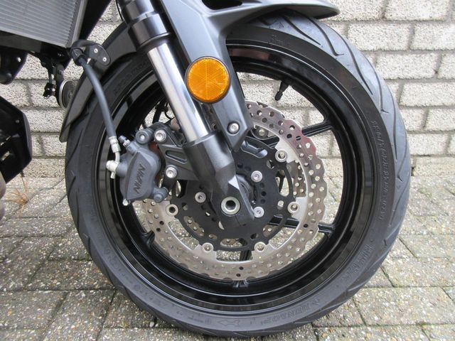 kawasaki - versys-650-abs