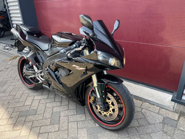 yamaha - yzf-r1
