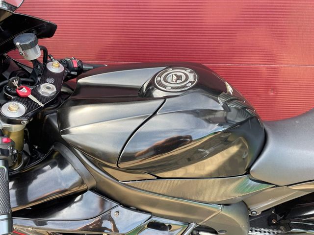 yamaha - yzf-r1