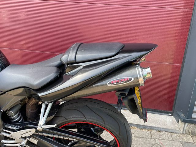yamaha - yzf-r1