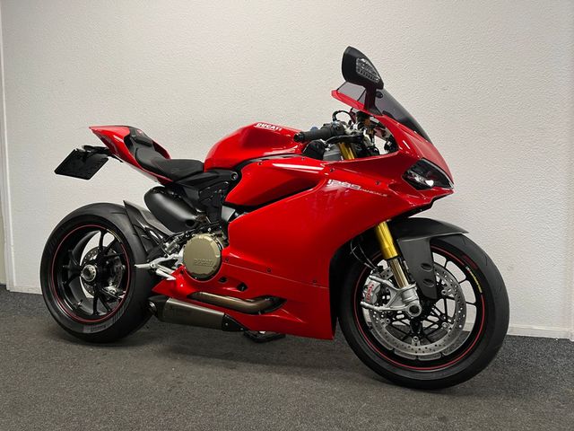 ducati - 1299-panigale-s