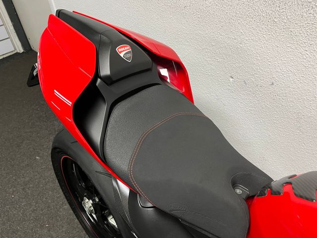 ducati - 1299-panigale-s