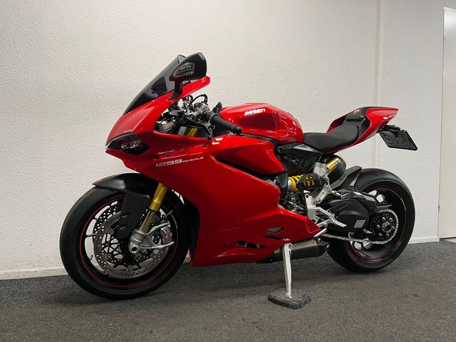 ducati - 1299-panigale-s