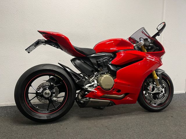 ducati - 1299-panigale-s