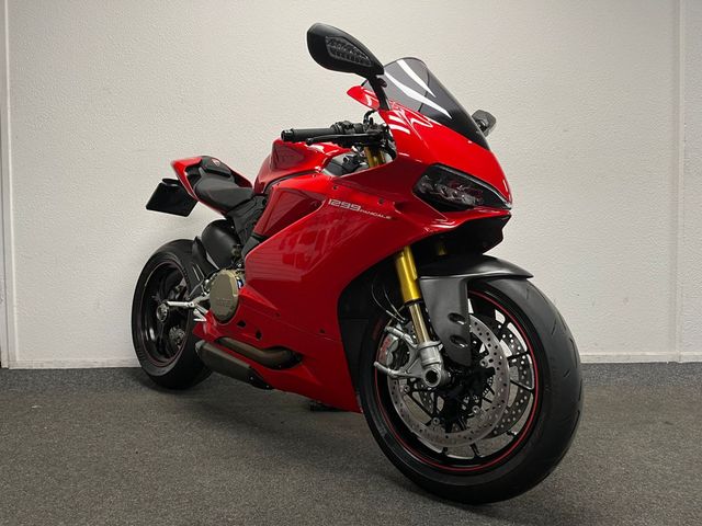 ducati - 1299-panigale-s