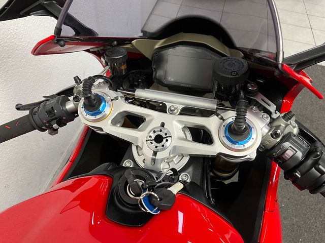 ducati - 1299-panigale-s
