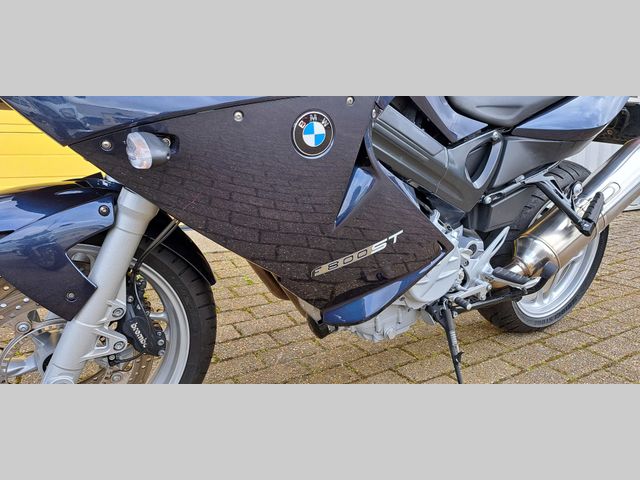bmw - f-800-st