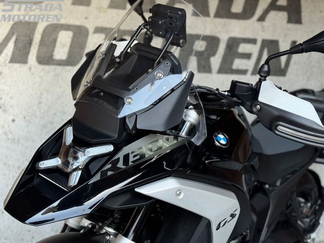 bmw - r-1300-gs-triple-black